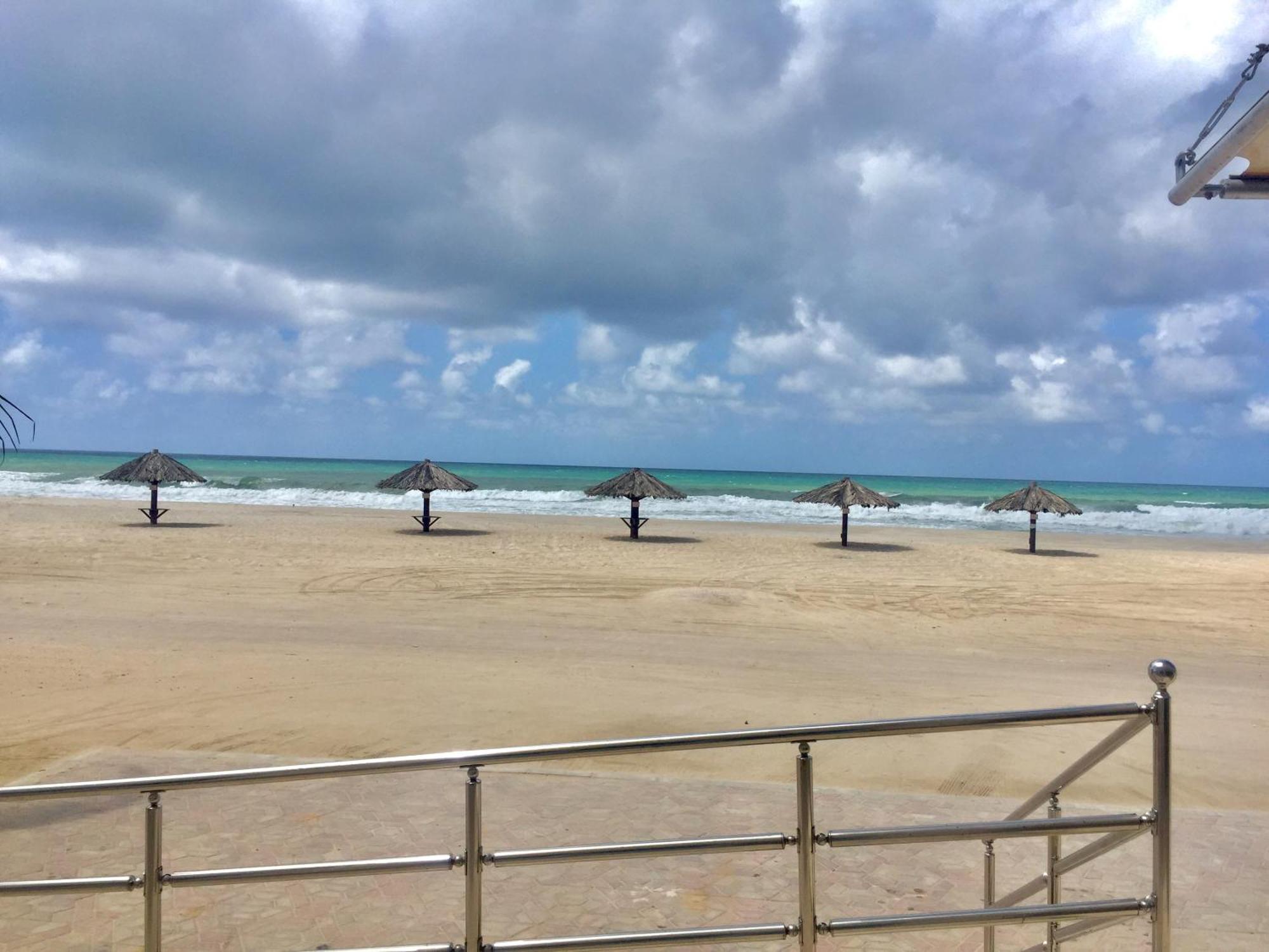 Beach Resort ซาลาลาห์ ภายนอก รูปภาพ