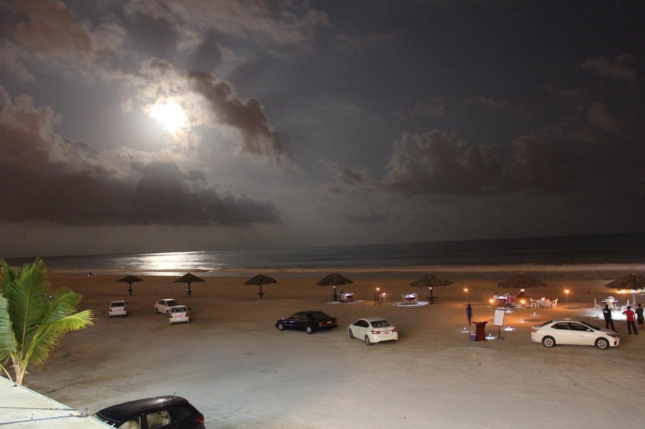 Beach Resort ซาลาลาห์ ภายนอก รูปภาพ