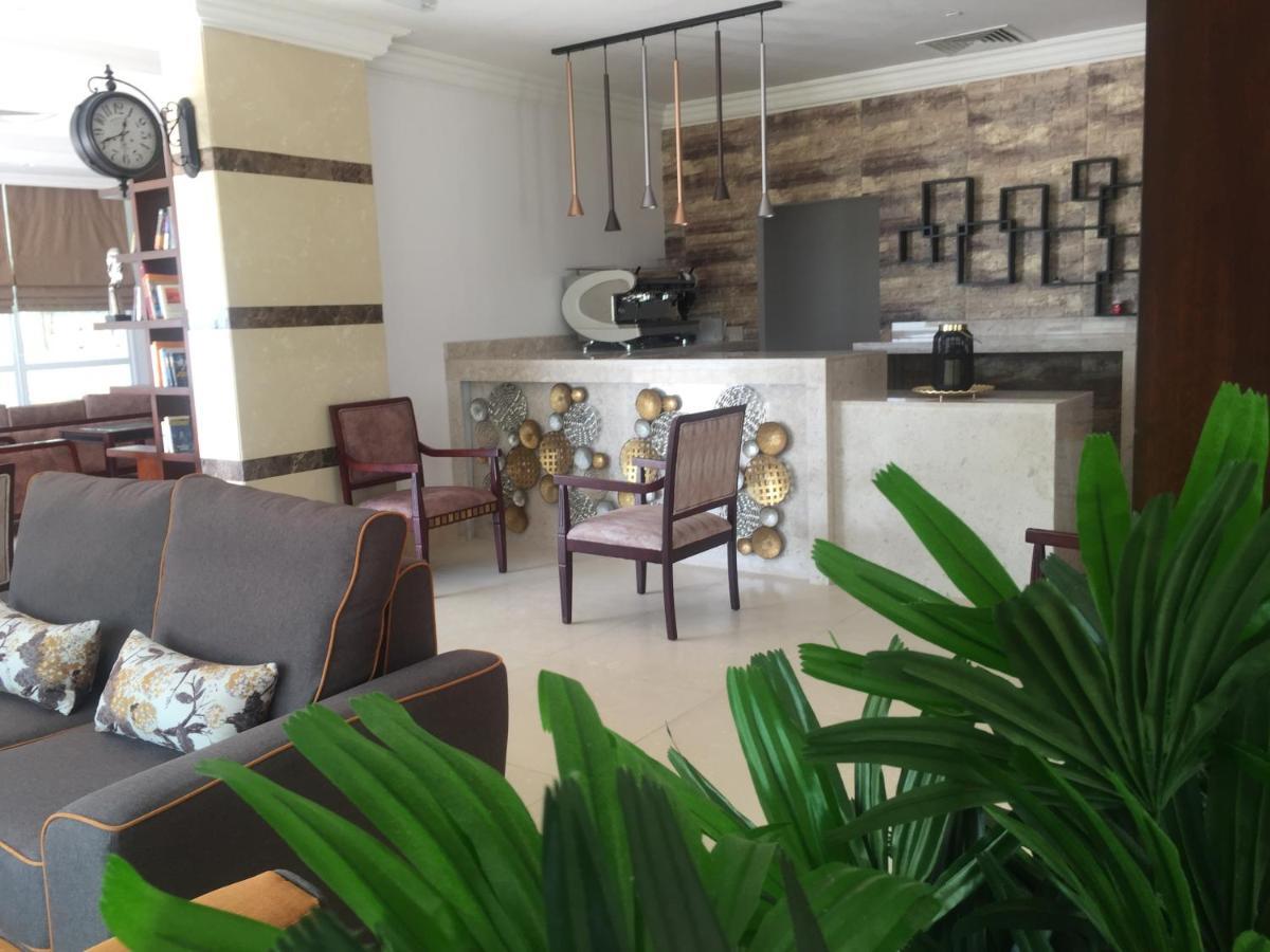 Beach Resort ซาลาลาห์ ภายนอก รูปภาพ